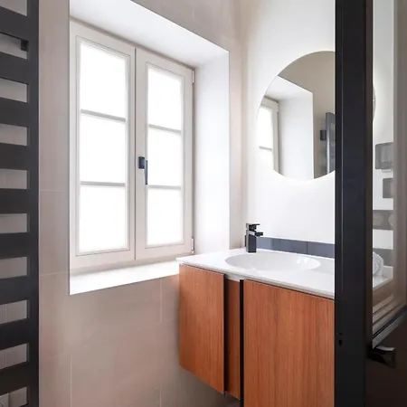 La Madeleine Apartment